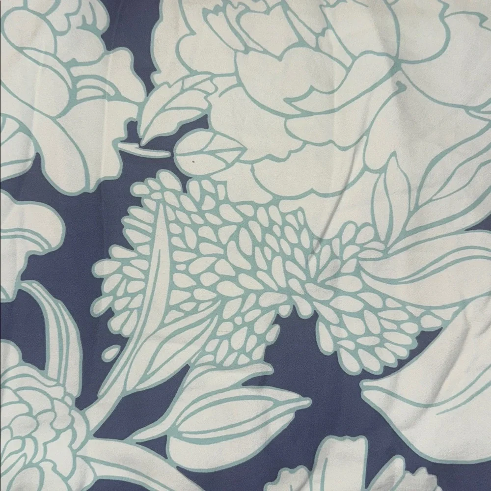 Skye (Bloomingdales) Floral Blue and White Bedding Set - Duvet and shams